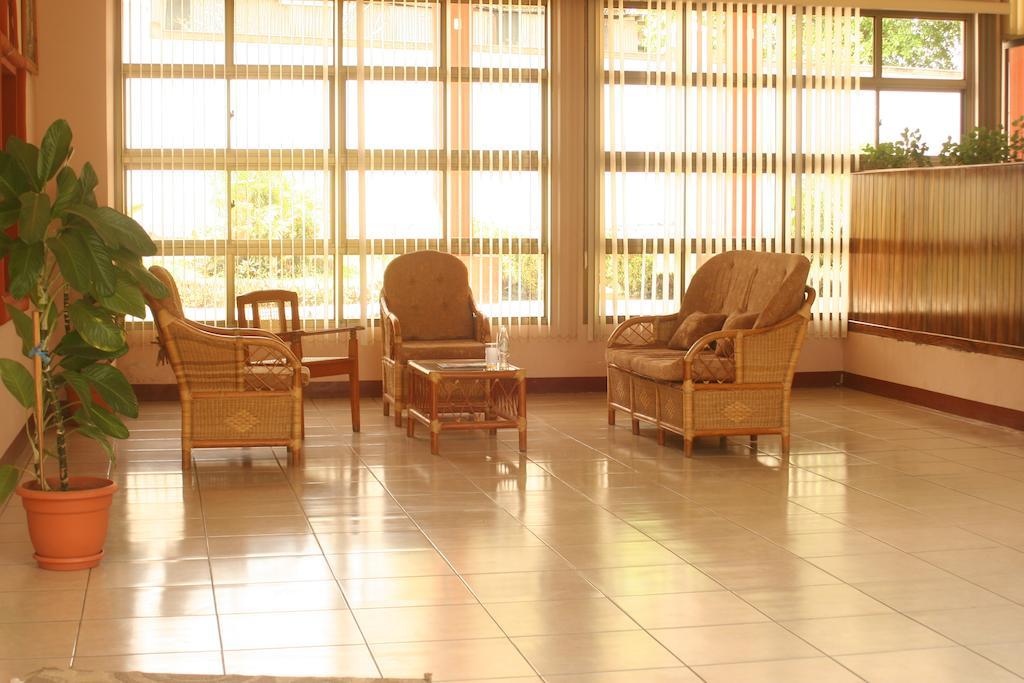 Hotel Brial Plaza Managua Exterior photo